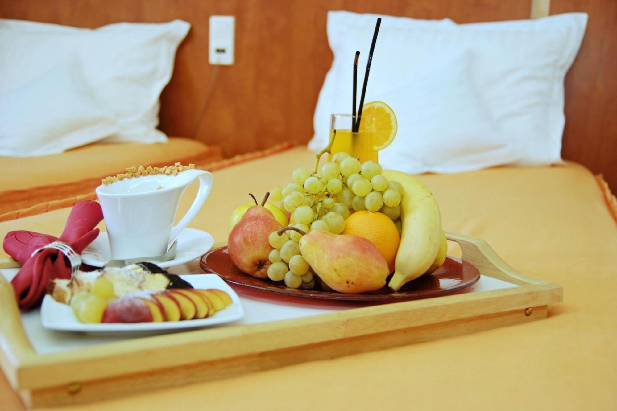 Silver Hotel Oradea Bagian luar foto