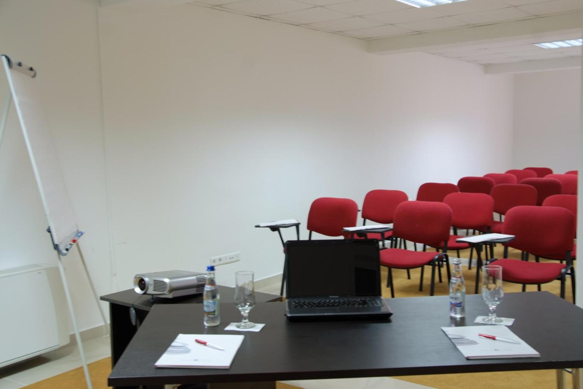 Silver Hotel Oradea Bagian luar foto